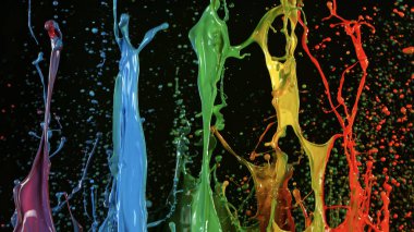 Dans eden renklerin hareketlerini dondur