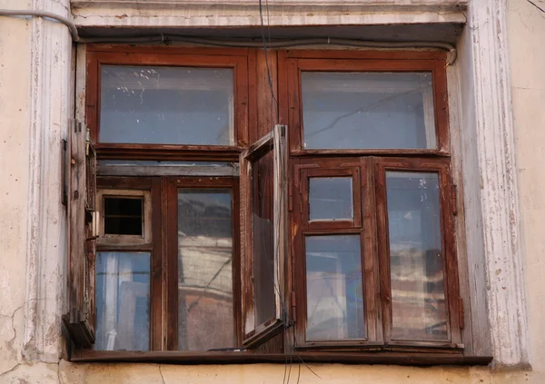 Stare okna — Zdjęcie stockowe