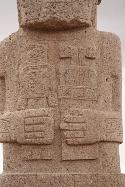 Antika Monolith Ponce detalj i Tiwanaku, Bolivia — Stockfoto