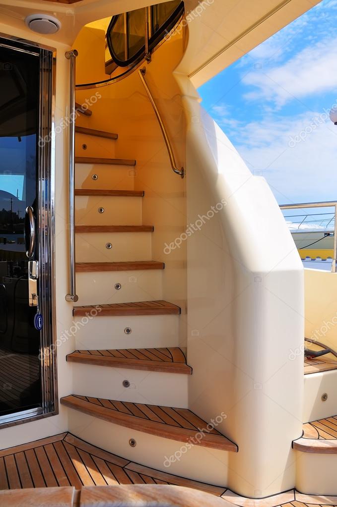 Yate de escalera fotografía de stock © vetkit 12735395 Depositphotos