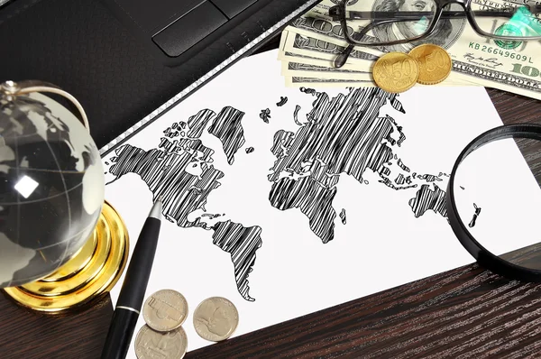 Weltkarte und Geld — Stockfoto