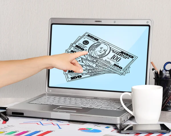 Laptop mit Dollar — Stockfoto