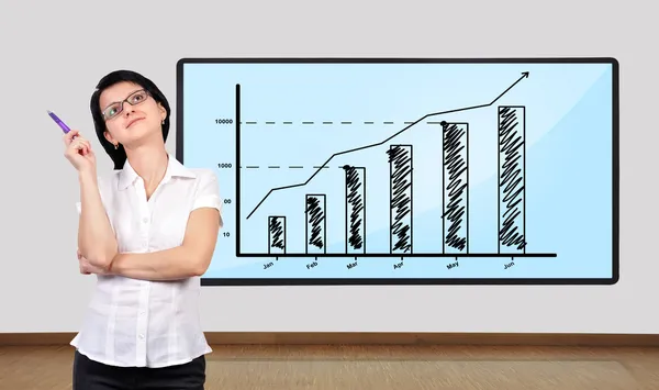 Businesswoman and chart — Stock Photo, Image