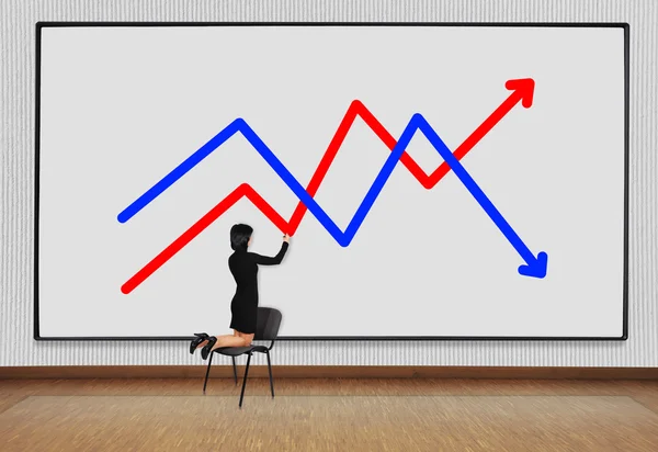 Kvinna ritade diagram — Stockfoto