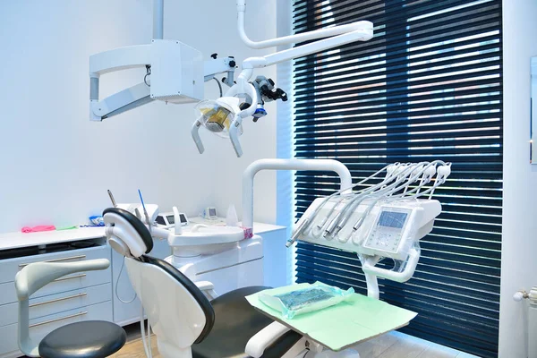 Modern Dental Office Dental Chair Equipments Stomatology Health Care Concept — Stock fotografie