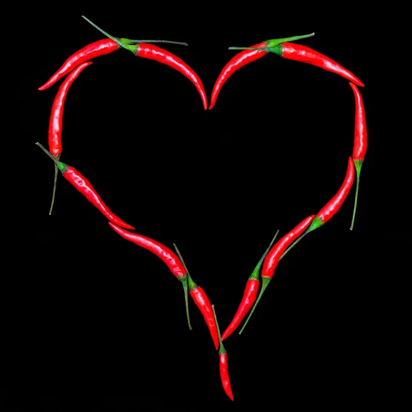 Сердце. Красный острый перец чили — стоковое фото