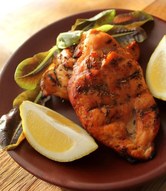 Izgara tavuk göğsü.