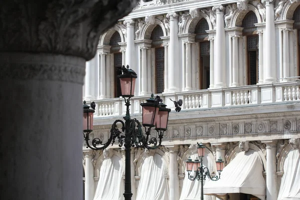 Reich Verzierte Straßenlaternen Auf Dem Markusplatz Venedig Italien — Stockfoto