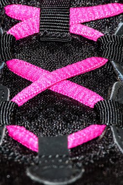 Ayakkabı bağcıklarımı