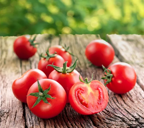 Pomidory, gotowane z ziół dla zachowania — Zdjęcie stockowe