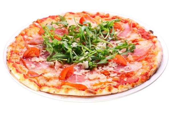 Pizza con tocino y rúcula . — Foto de Stock
