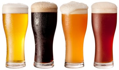 dört farklı biralar gözlüklü