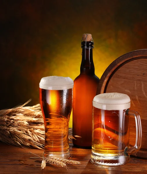Bodegón con un barril de cerveza — Foto de Stock