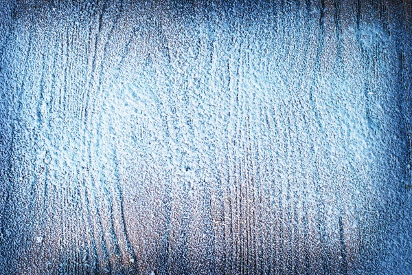 Fából készült háttér enyhén porcukor a hó. — Stock Fotó