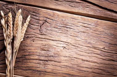 kulak buğday eski ahşap tablo.