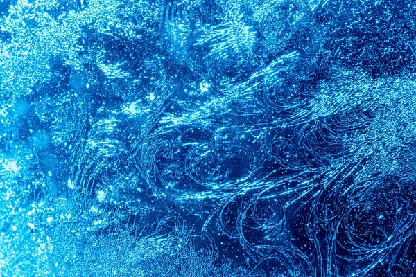 Красивые Синие Морозные Узоры Замороженном Окне Символ Рождественского Чуда Рождество — стоковое фото