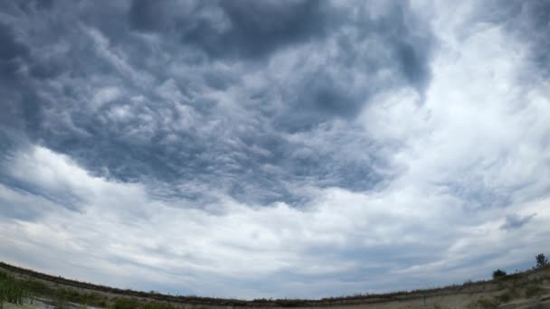 Vidéo Time Lapse Des Nuages Bleu Foncé Soir Sur Ciel — Video