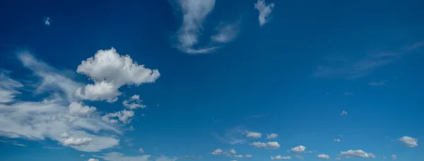 Deep Blue Sky White Different Types Clouds Beautiful Nature Background — Stock Photo, Image