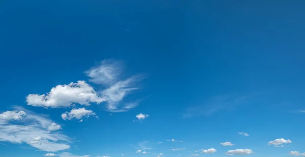 Deep Blue Sky White Different Types Clouds Beautiful Nature Background — Stock Photo, Image