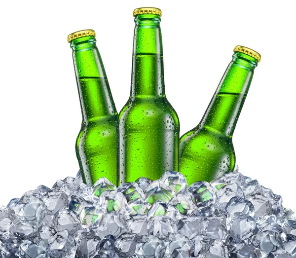 Drei Grüne Bierflaschen Mit Tropfen Den Eiswürfeln Isoliert Auf Weißem — Stockfoto