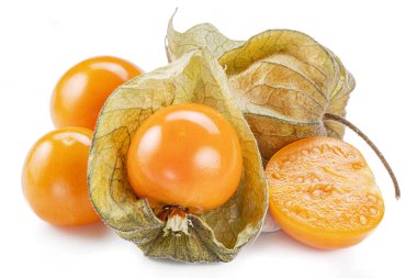 Beyaz arka planda izole edilmiş calyx cinsinden olgun bitki salatası ya da altın çilek..