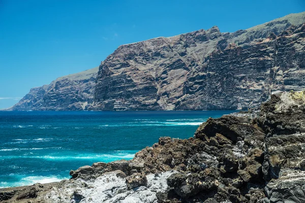 Costa Rocosa Dentada Salpicada Con Agua Azul Increíble Isla Tenerife — Foto de Stock