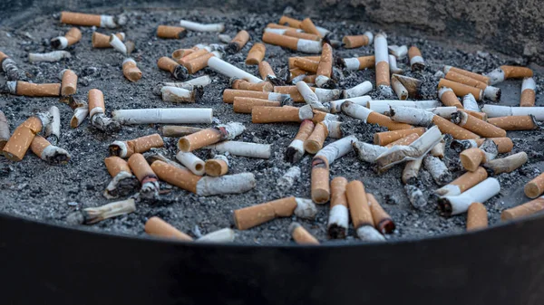 Sigarayı bırakma kavramı. Sağlık hizmetleri konsepti. Sigara içme.