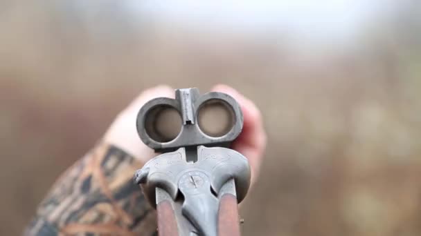 空枪管双管霰弹枪 — 图库视频影像