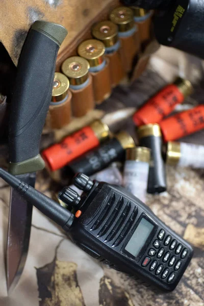 Στοιχειώνει Τον Εξοπλισμό Της Ζώνης Κυνηγετικό Όπλο Μαχαίρι Διόφθαλμο Και — Φωτογραφία Αρχείου