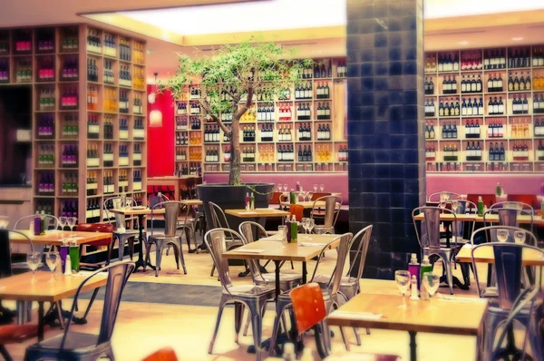 Restaurant met wijn decoratie — Stockfoto