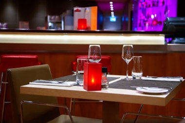 Restoran akşam tablo