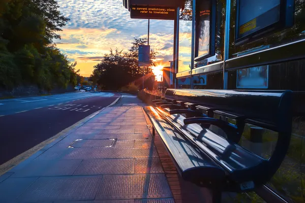 Evening bus stop — Stock Photo, Image