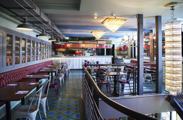 şık bir İtalyan restoranı