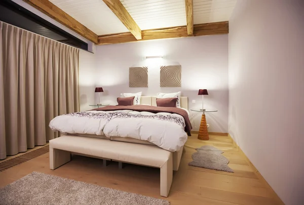 Countryside villa's bedroom — Stock Photo, Image