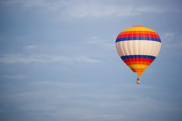 Ballon am Himmel — Stockfoto