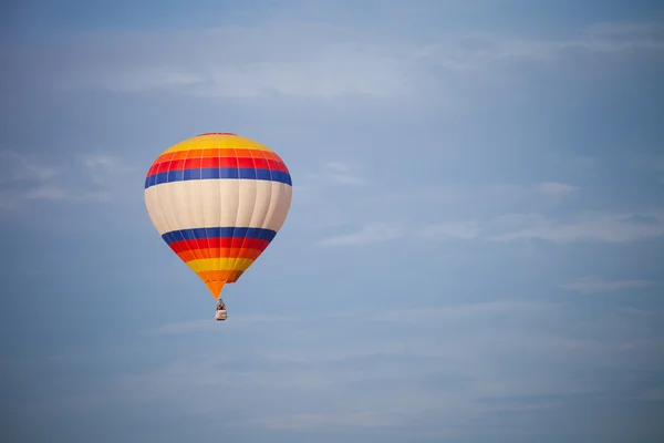 Ballon am Himmel — Stockfoto