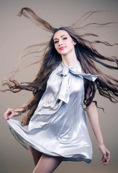 Closeup portrait of glamour young girl with beautiful long hair — Stock Photo, Image