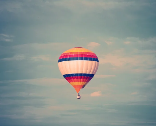 Balon na niebie — Zdjęcie stockowe
