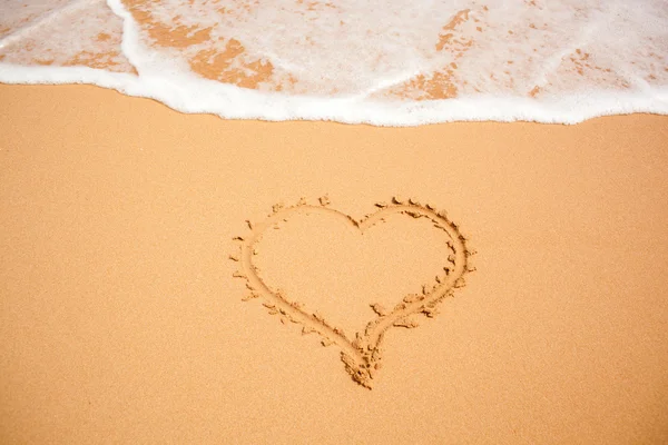 Heart on the sand — Stock Photo, Image