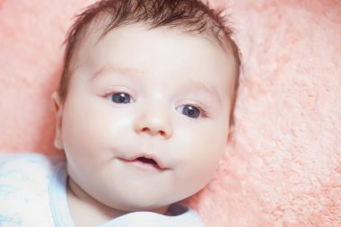 güzel yeni doğan bebek