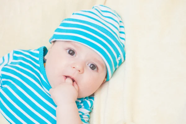 Schöner kleiner Junge, vier Monate — Stockfoto