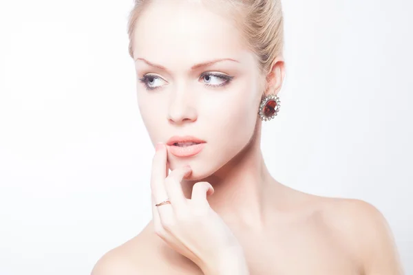 Portrait of a beautiful woman — Stock Photo, Image