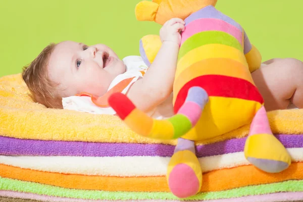 Schöne kleine Mädchen — Stockfoto