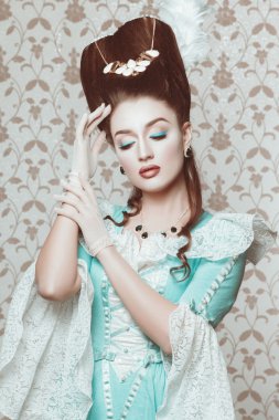 Eski moda seksi kadın.