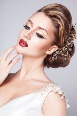 güzel bir gelin moda saç ve makyaj
