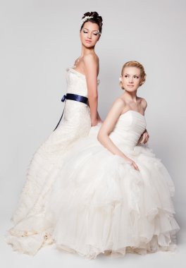 iki güzel gelin moda saç ve makyaj