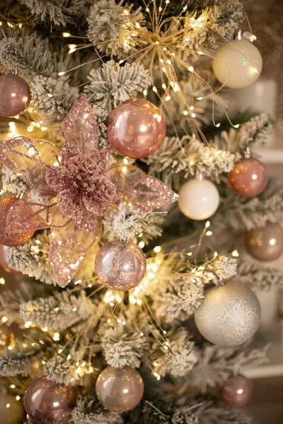 Schön Dekorierte Weihnachtszimmer — Stockfoto