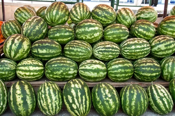 Organic Ripe Watermelon Heap — Stock Photo, Image