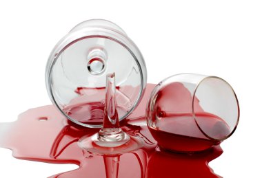 bardak şarap döktü