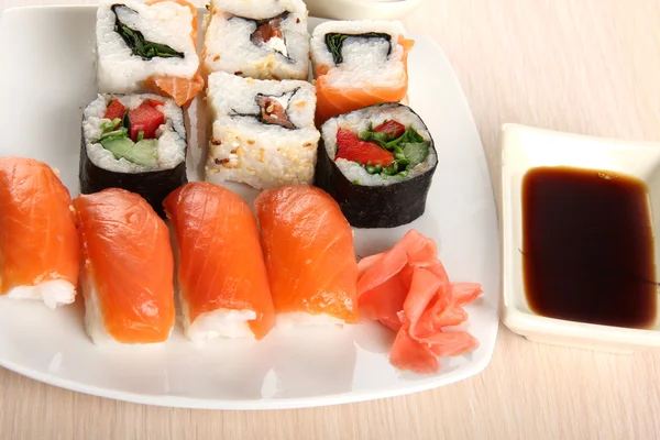 Sushi-Essen — Stockfoto